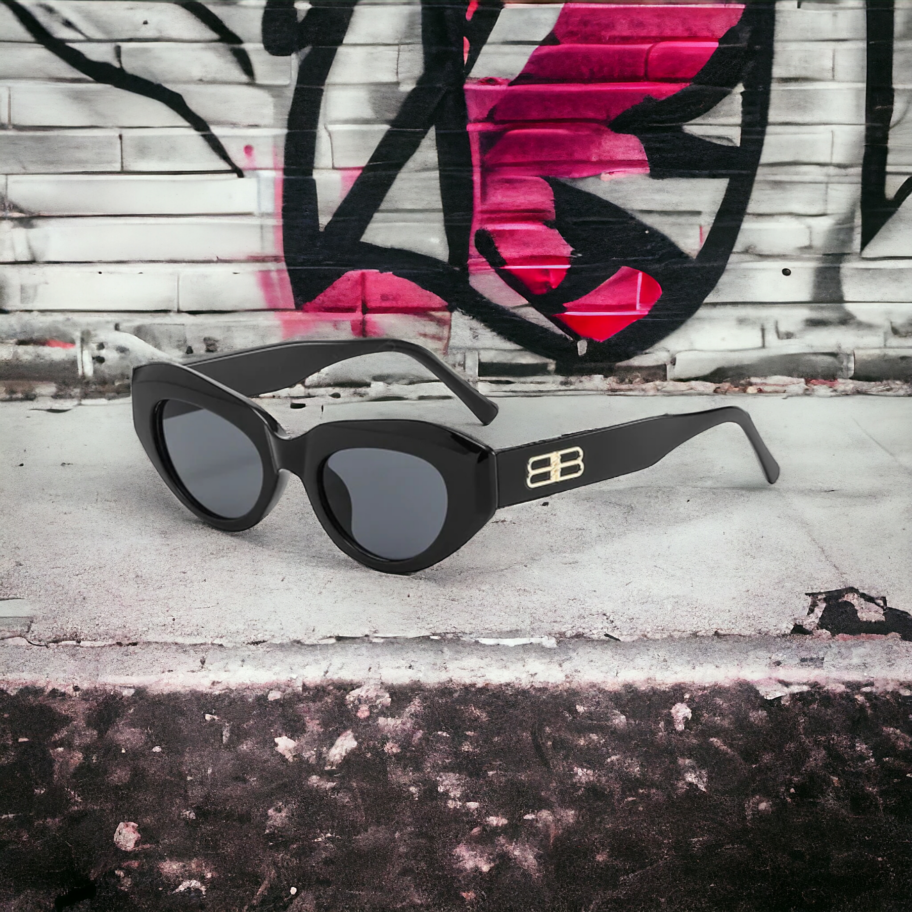 Glamour Gaze Shades Black