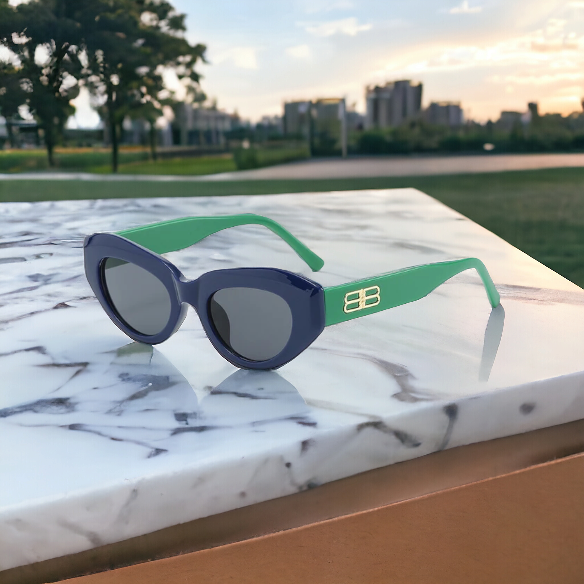 Glamour Gaze Shades Green Blue